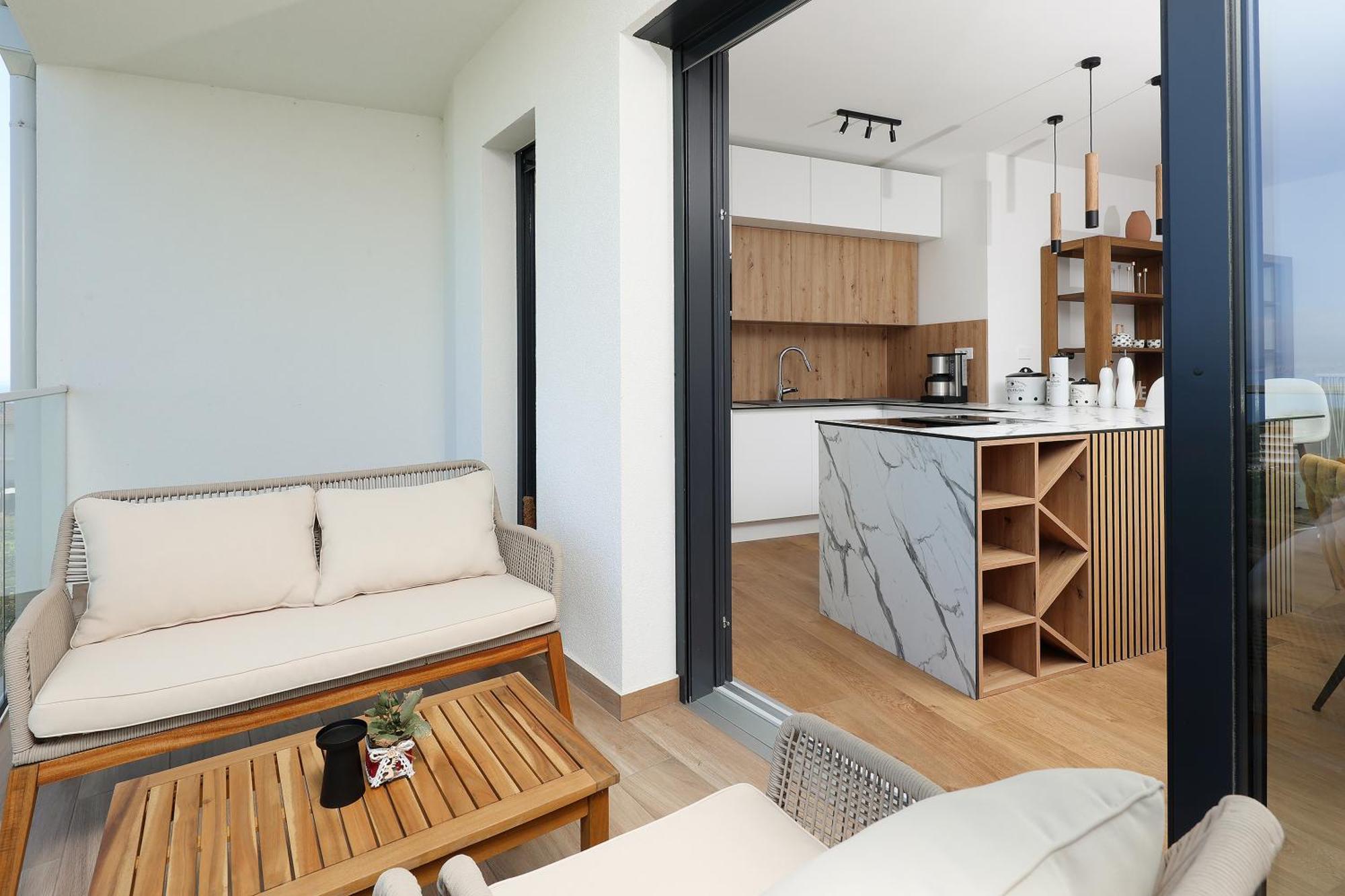 Apartment Anni-Free Parking&Evcharger-24H Self Check-In Opric エクステリア 写真